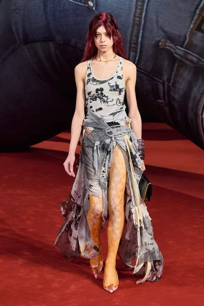 Look 60